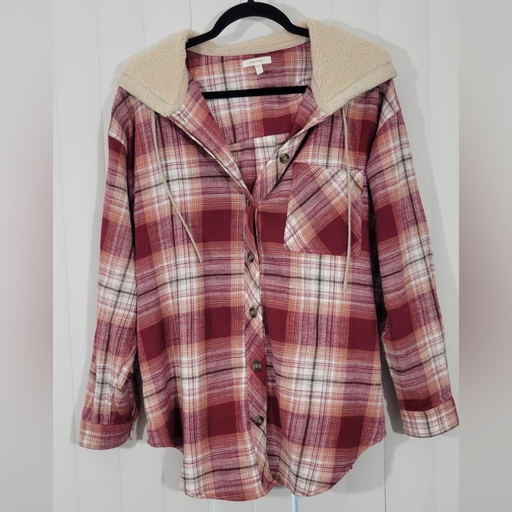MAURICES Cabin Plaid Flannel Hooded Boyfriend Shirt Button Down Red Cream Large